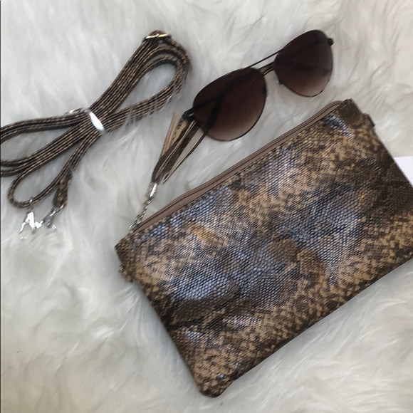 FAUX SNAKE SKIN CROSSBODY OR CLUTCH PURSE - Picture 6 of 8